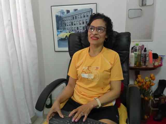 Aries-Mature webcam