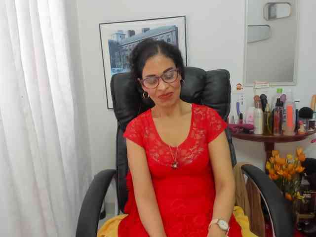 Aries-Mature webcam