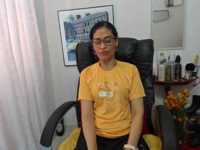 Aries-Mature webcam