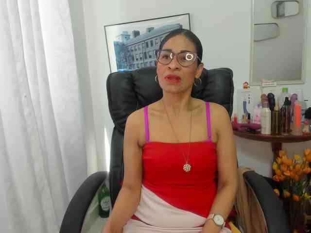Aries-Mature webcam