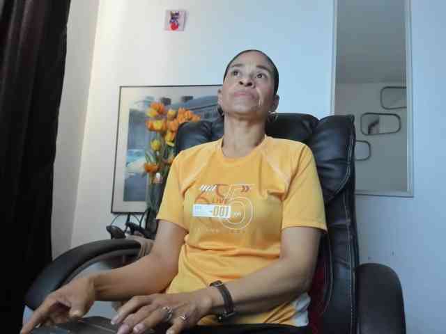 Aries-Mature webcam