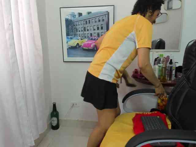 Aries-Mature webcam