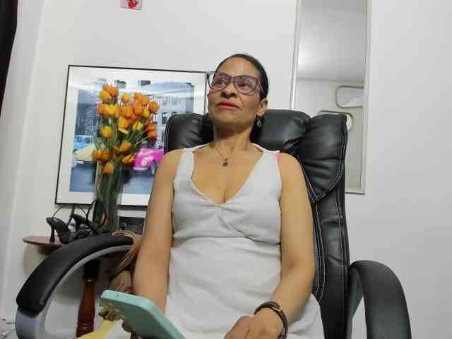 Aries-Mature webcam