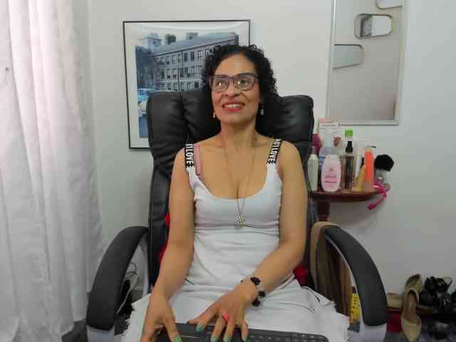 Aries-Mature webcam