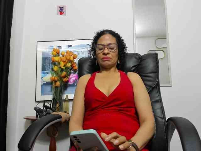 Aries-Mature webcam