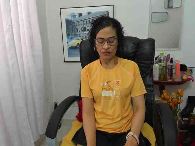 Aries-Mature webcam