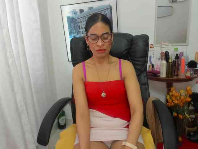 Aries-Mature webcam
