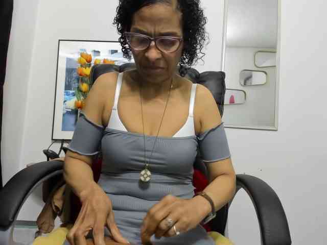 Aries-Mature webcam