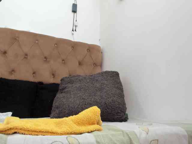 Aries-Mature webcam