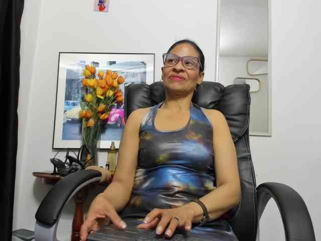 Aries-Mature webcam