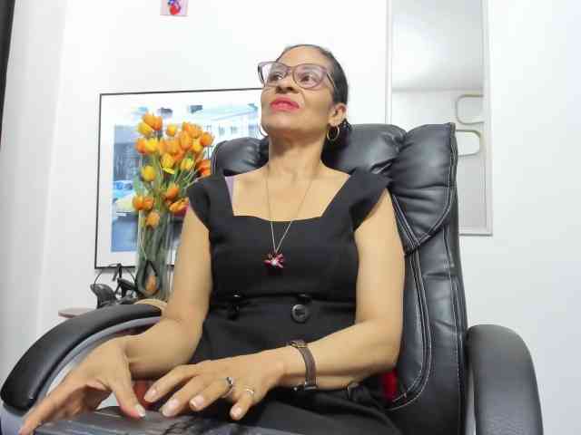 Aries-Mature Live Webcam on BongaCams