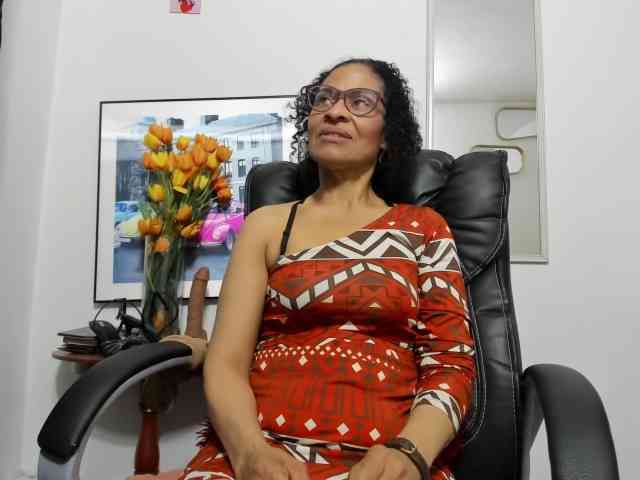 Aries-Mature webcam