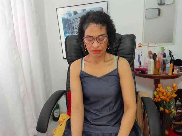 Aries-Mature webcam