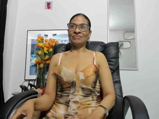 Aries-Mature webcam