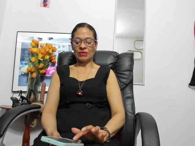 Aries-Mature webcam