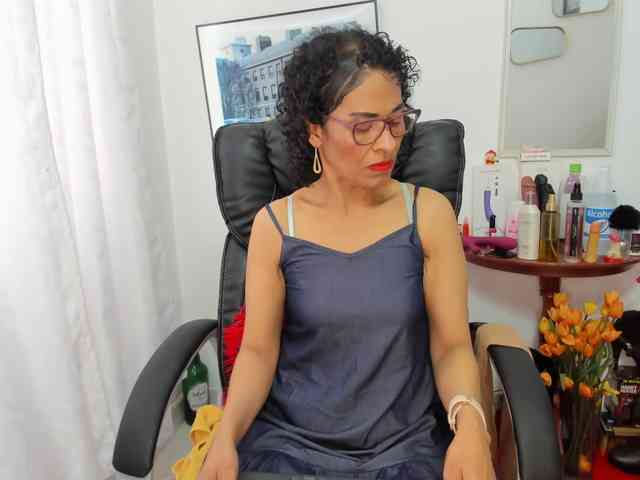 Aries-Mature webcam