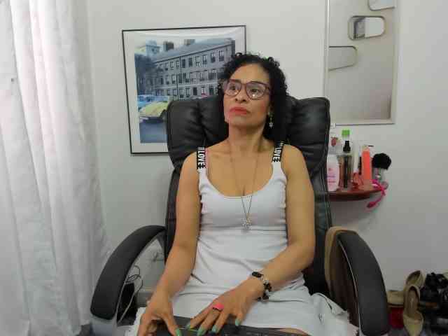 Aries-Mature webcam