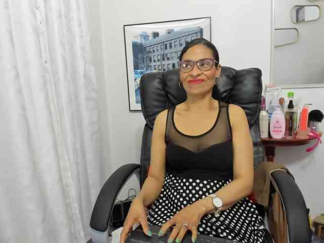 Aries-Mature webcam