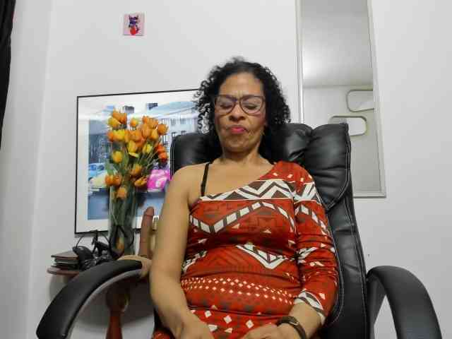 Aries-Mature webcam