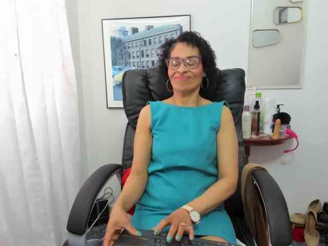 Aries-Mature webcam