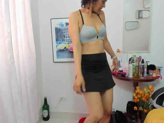 Aries-Mature webcam