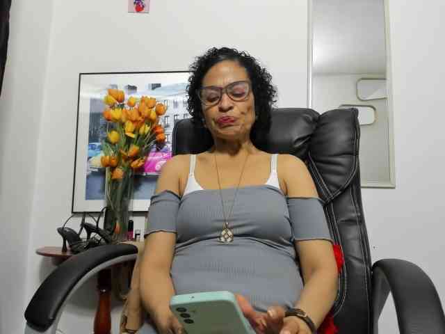 Aries-Mature webcam