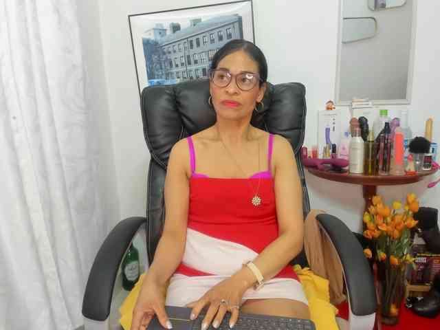 Aries-Mature webcam