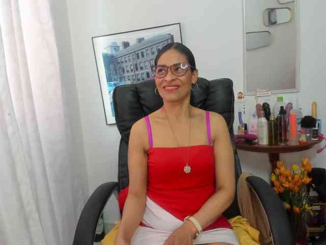 Aries-Mature webcam