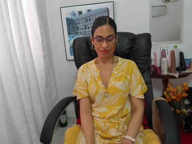 Aries-Mature webcam