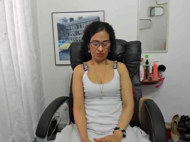 Aries-Mature webcam