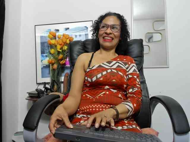 Aries-Mature webcam