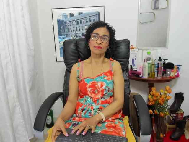 Aries-Mature webcam