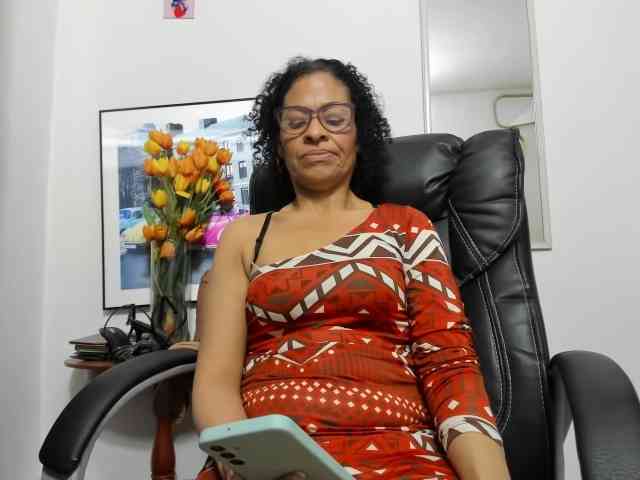 Aries-Mature webcam
