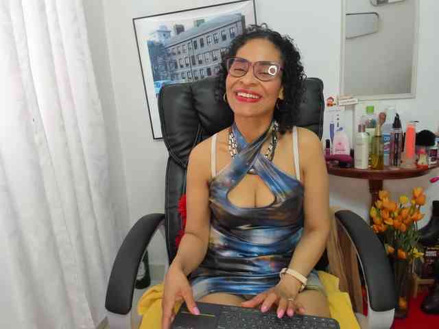 Aries-Mature webcam