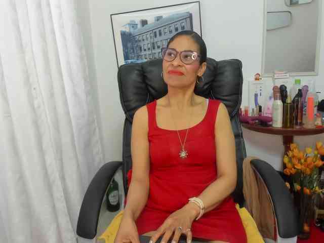 Aries-Mature webcam