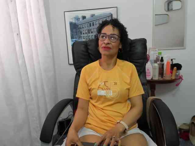Aries-Mature webcam