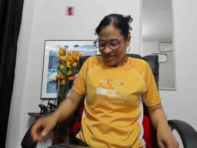 Aries-Mature webcam
