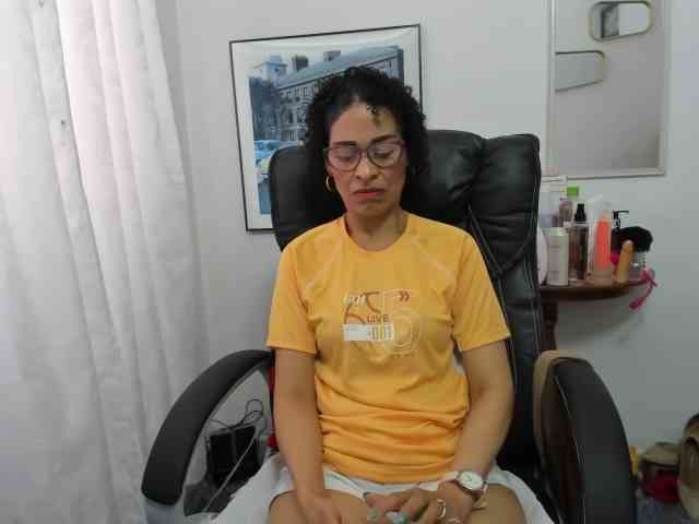 Aries-Mature webcam