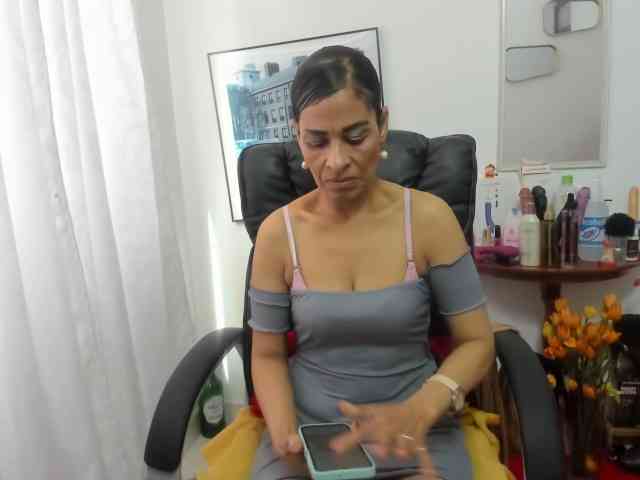 Aries-Mature webcam