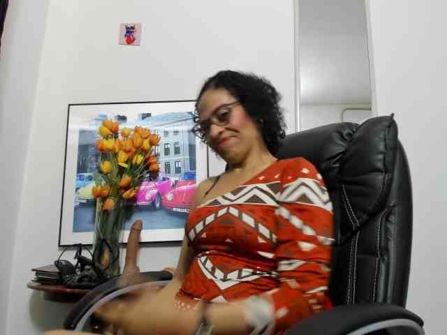 Aries-Mature webcam