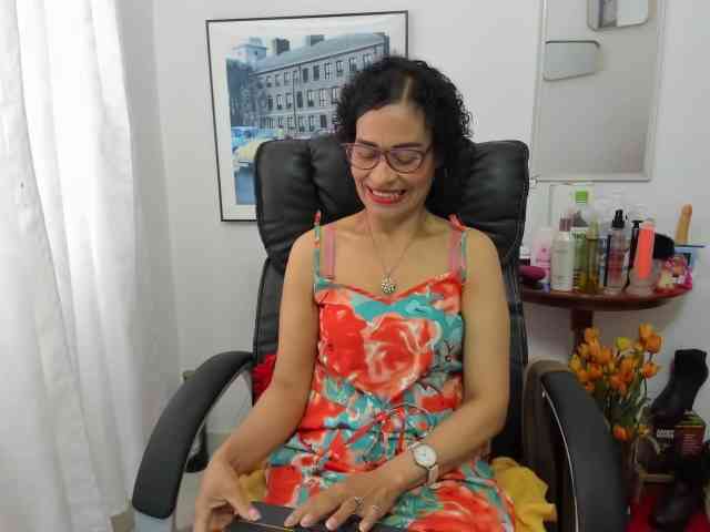 Aries-Mature webcam