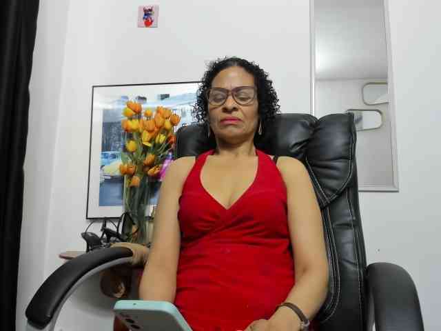 Aries-Mature webcam