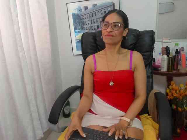 Aries-Mature webcam