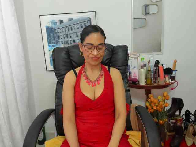 Aries-Mature webcam