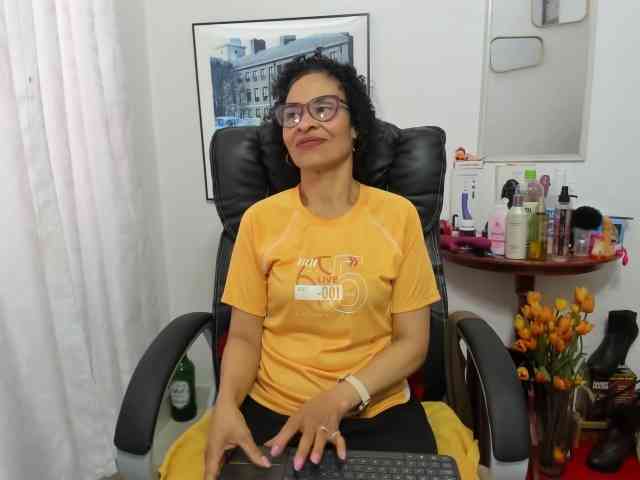 Aries-Mature webcam