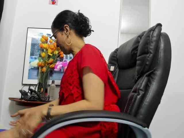 Aries-Mature webcam