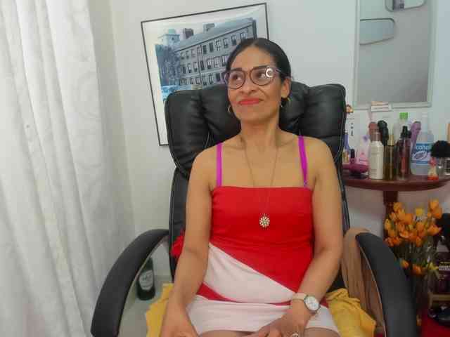 Aries-Mature webcam