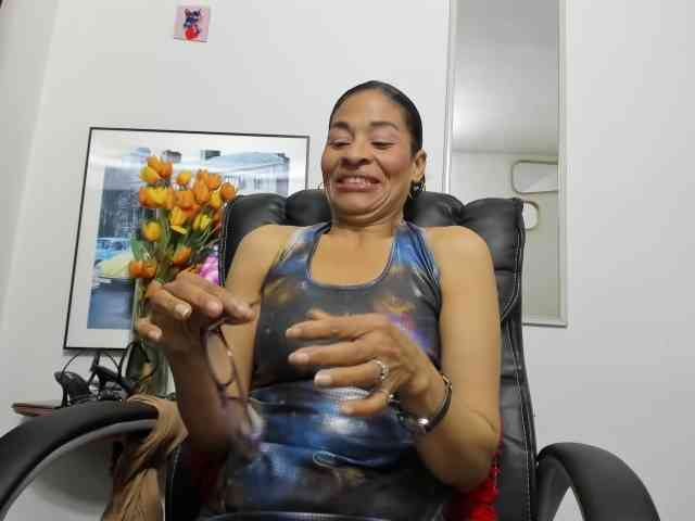 Aries-Mature webcam