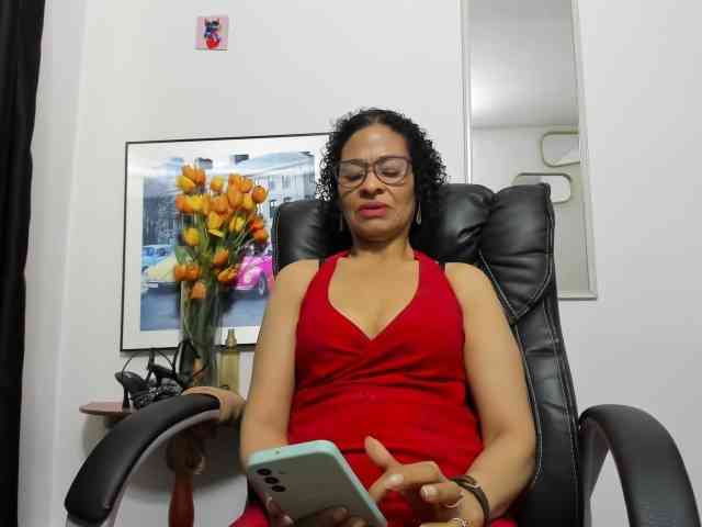 Aries-Mature webcam