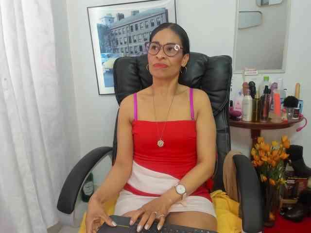 Aries-Mature webcam
